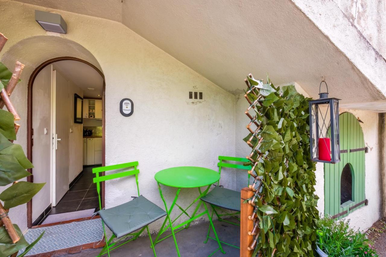 Bas De Villa, Piscine, 3 Etoiles Saint-Paul-de-Vence Extérieur photo